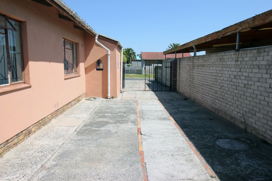 3 Bedroom Property for Sale in Rosedale Western Cape